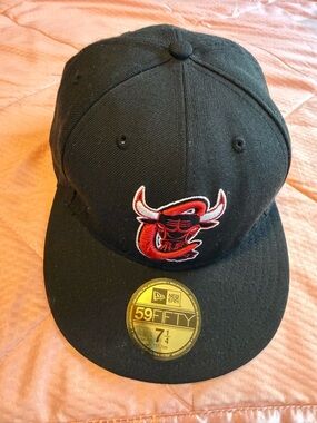 New Era Black & Red Chicago Bulls Fitted Cap